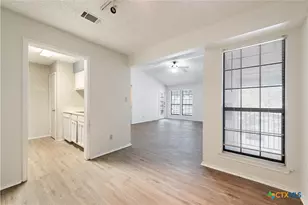 1202 Thorpe Ln, San Marcos, TX 78666 - Photo 16