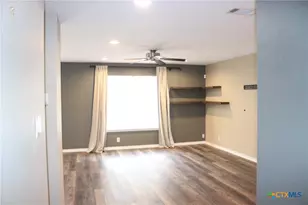 7710 Fallen Pine St, Converse, TX 78109 - Photo 6