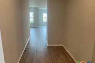 105 Beveridge Rd, Seguin, TX 78155 - Photo 6