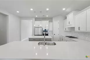 1838 Luna St, New Braunfels, TX 78132 - Photo 10