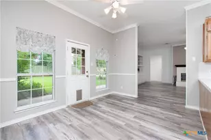 524 Neches St, Belton, TX 76513 - Photo 8