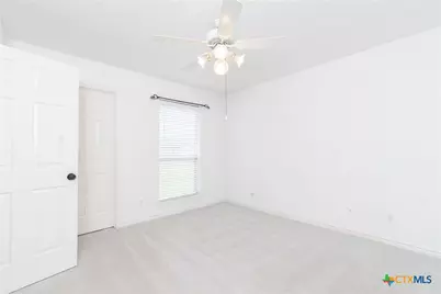 524 Neches Street, Belton, TX 76513 - Photo 14