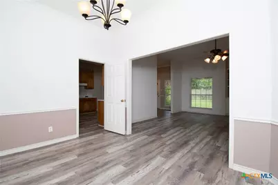 524 Neches Street, Belton, TX 76513 - Photo 12