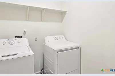 152 Mullen, Taylor, TX 76574 - Photo 12