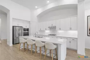 1323 Academy Oaks Dr, San Marcos, TX 78666 - Photo 8