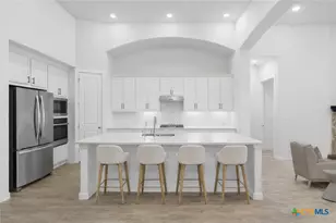 1323 Academy Oaks Dr, San Marcos, TX 78666 - Photo 12