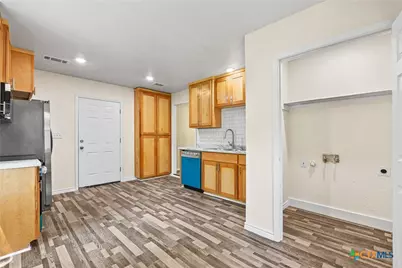 906 Attas Avenue, Killeen, TX 76541 - Photo 6