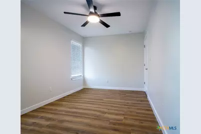 301 Cedarhill Drive, Granite Shoals, TX 78654 - Photo 18