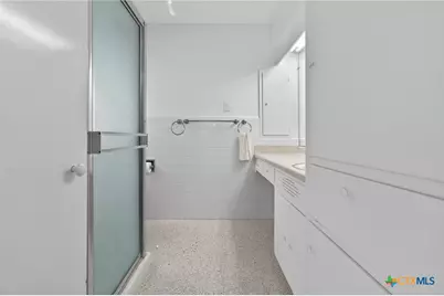 514 Hospital Boulevard, Floresville, TX 78114 - Photo 22