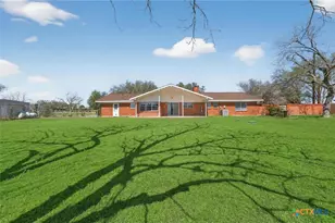 514 Hospital Blvd, Floresville, TX 78114 - Photo 38