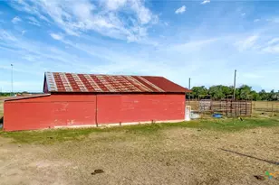 000 County Road 1, Hallettsville, TX 77964 - Photo 10