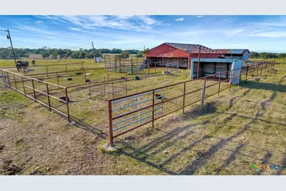 000 County Road 1, Hallettsville, TX 77964 - Photo 12