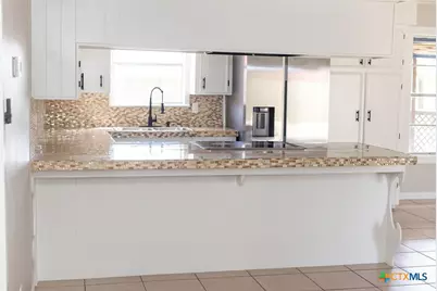 405 Westwood Drive, Port Lavaca, TX 77979 - Photo 10