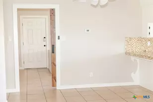 405 Westwood Dr, Port Lavaca, TX 77979 - Photo 8