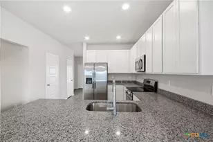 292 Legacy Cir, New Braunfels, TX 78130 - Photo 14