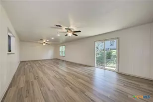 502 W Ave A, Lampasas, TX 76550 - Photo 34