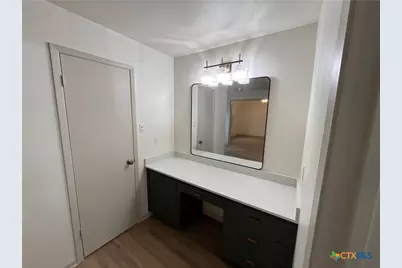 502 W Avenue A, Lampasas, TX 76550 - Photo 14