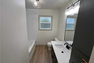 502 W Ave A, Lampasas, TX 76550 - Photo 10