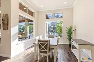 2123 Oakwood Holw, New Braunfels, TX 78132 - Photo 18