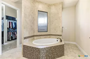 2123 Oakwood Holw, New Braunfels, TX 78132 - Photo 22