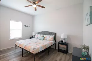 207 Paradise Dr, Rockport, TX 78382 - Photo 10