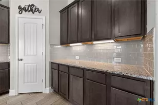 1608 Alvin Cir, New Braunfels, TX 78130 - Photo 12