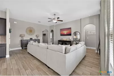 1608 Alvin Cir, New Braunfels, TX 78130 - Photo 6