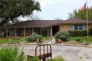 600 Degrummond Way, Salado, TX 76571 - Photo 2