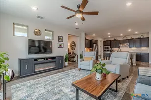 105 Pelican Ln, San Marcos, TX 78666 - Photo 6