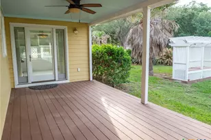 403 Oakside Dr, Victoria, TX 77905 - Photo 42