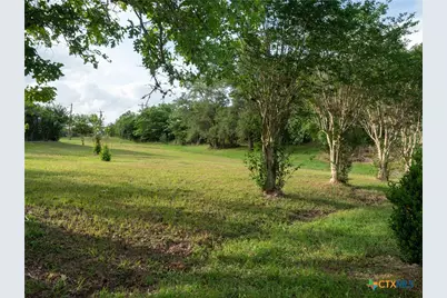 403 Oakside Drive, Victoria, TX 77905 - Photo 8