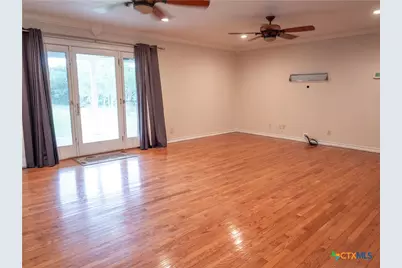 403 Oakside Drive, Victoria, TX 77905 - Photo 32