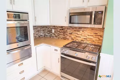 403 Oakside Drive, Victoria, TX 77905 - Photo 16