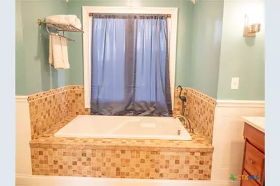 403 Oakside Drive, Victoria, TX 77905 - Photo 38