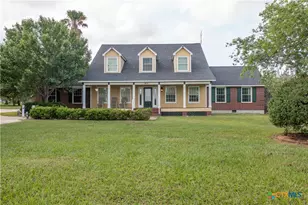 403 Oakside Dr, Victoria, TX 77905 - Photo 4