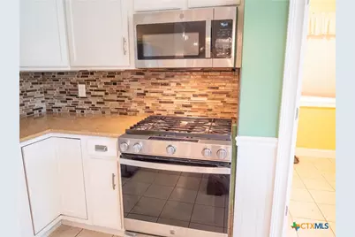 403 Oakside Drive, Victoria, TX 77905 - Photo 18