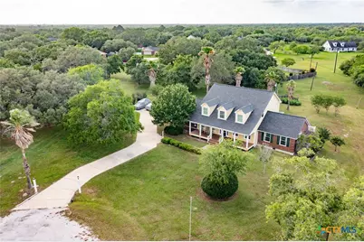 403 Oakside Drive, Victoria, TX 77905 - Photo 1