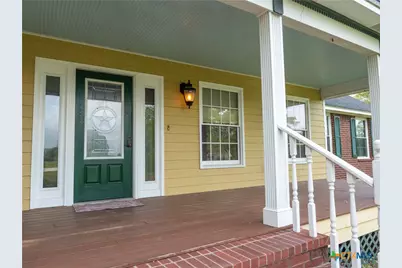 403 Oakside Drive, Victoria, TX 77905 - Photo 2