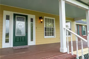 403 Oakside Dr, Victoria, TX 77905 - Photo 2