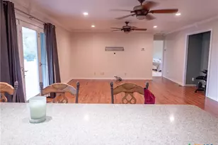 403 Oakside Dr, Victoria, TX 77905 - Photo 24