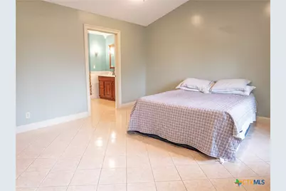 403 Oakside Drive, Victoria, TX 77905 - Photo 34