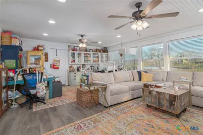 7150 Linne Road, Seguin, TX 78155 - Photo 26