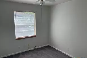 303 Ridge St, Copperas Cove, TX 76522 - Photo 12