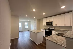 537 Autumn Blaze, New Braunfels, TX 78130 - Photo 6