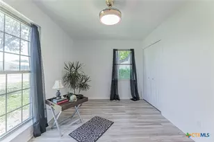 704 W Mary Jane Dr, Killeen, TX 76541 - Photo 18