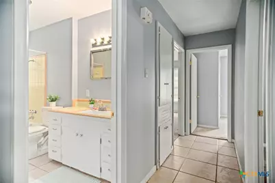 525 Travis Street, Port Lavaca, TX 77979 - Photo 14