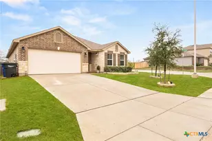 330 Saiga Dr, New Braunfels, TX 78130 - Photo 2