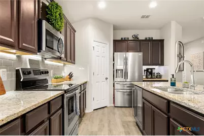 330 Saiga Drive, New Braunfels, TX 78130 - Photo 8