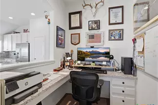 642 Rusty Gate Wy, New Braunfels, TX 78130 - Photo 18