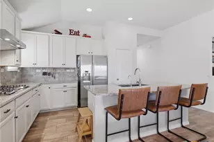 642 Rusty Gate Wy, New Braunfels, TX 78130 - Photo 8